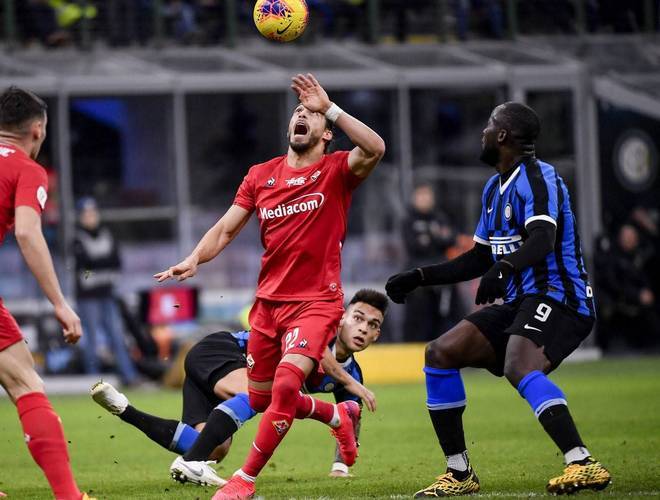 佛罗伦萨胜那不勒斯，全队合力拿下胜利_九游平台(图1)