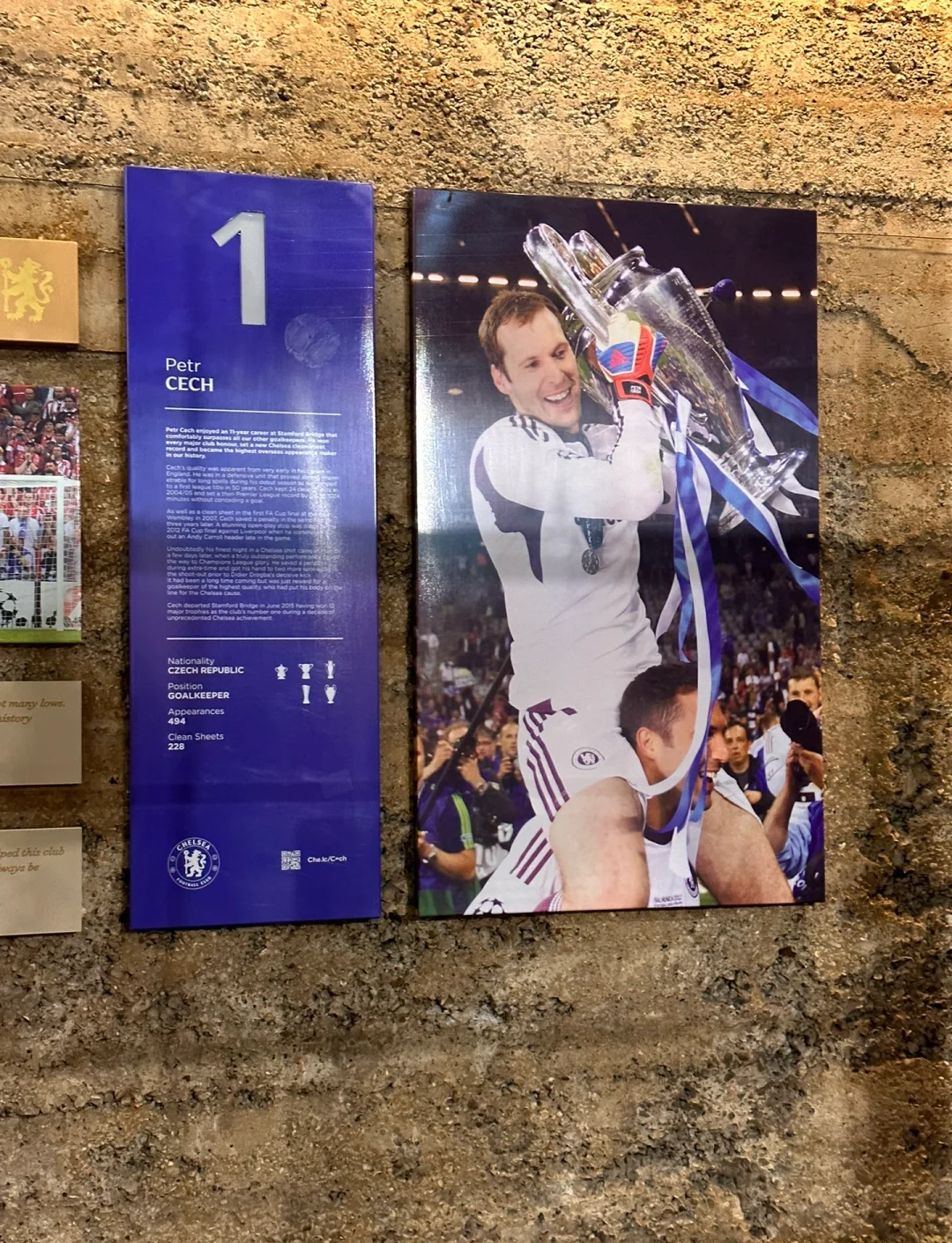 九游官网|斯坦福桥大战：切尔西艰难逆袭，重振雄风(图2)